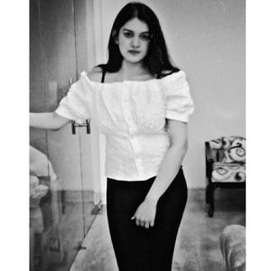 Meet your Posher, Sana